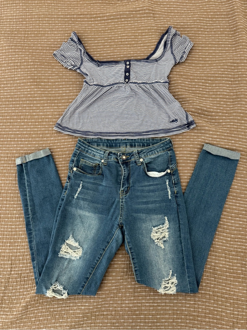 Striped Off-Shoulder Top and Distressed Skinny Jeans Set - Navy & Denim